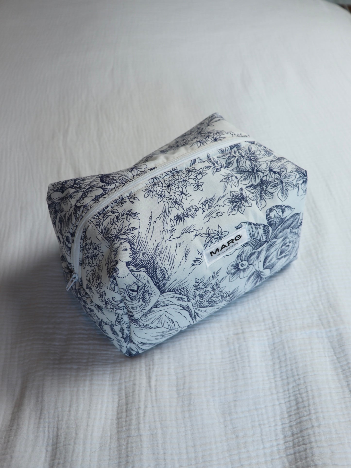 TROUSSE DE TOILETTE - JOUY BLEU
