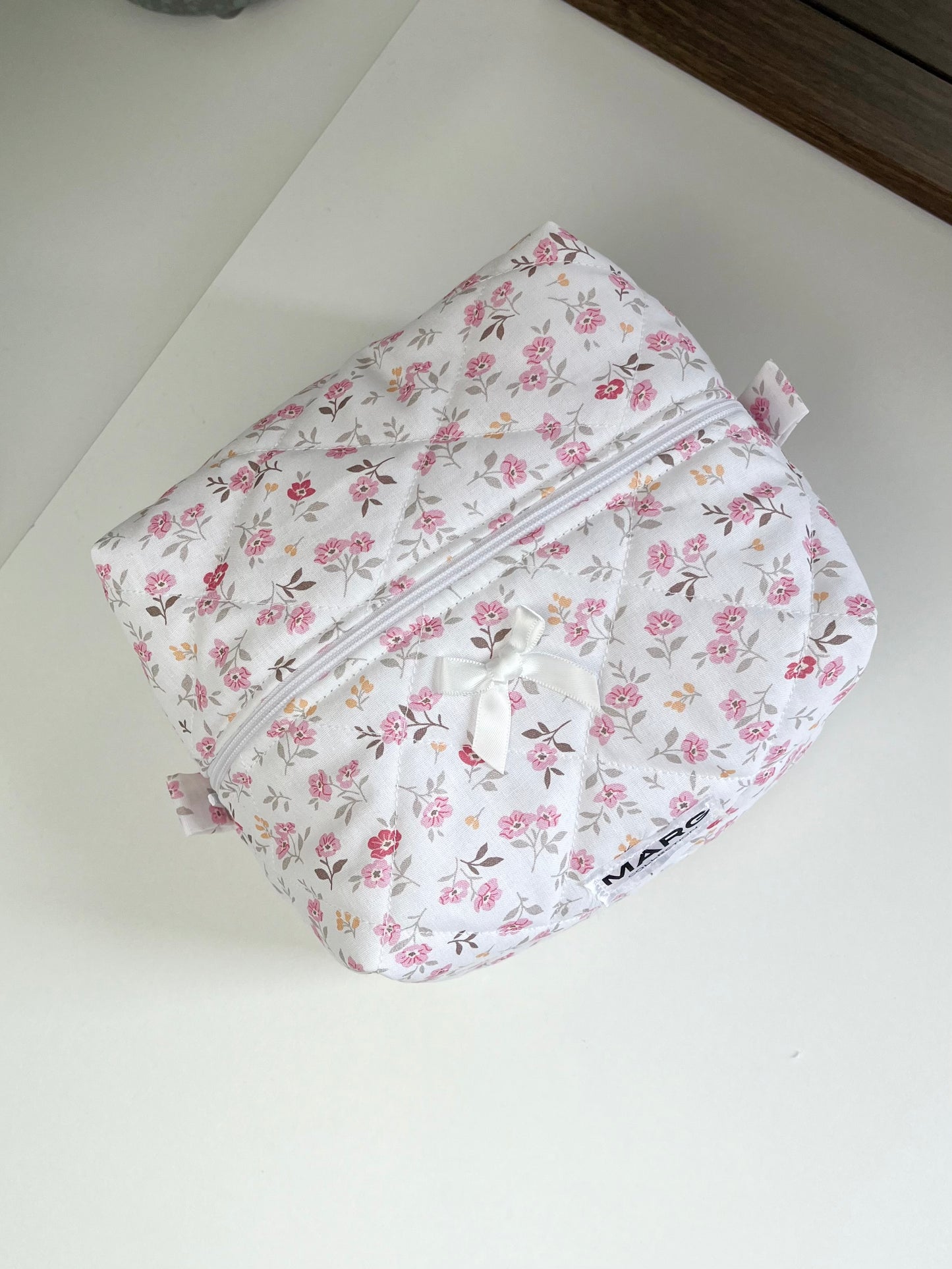 TROUSSE DE TOILETTE - FLEURS ROSES ET VICHY ROSE PÂLE