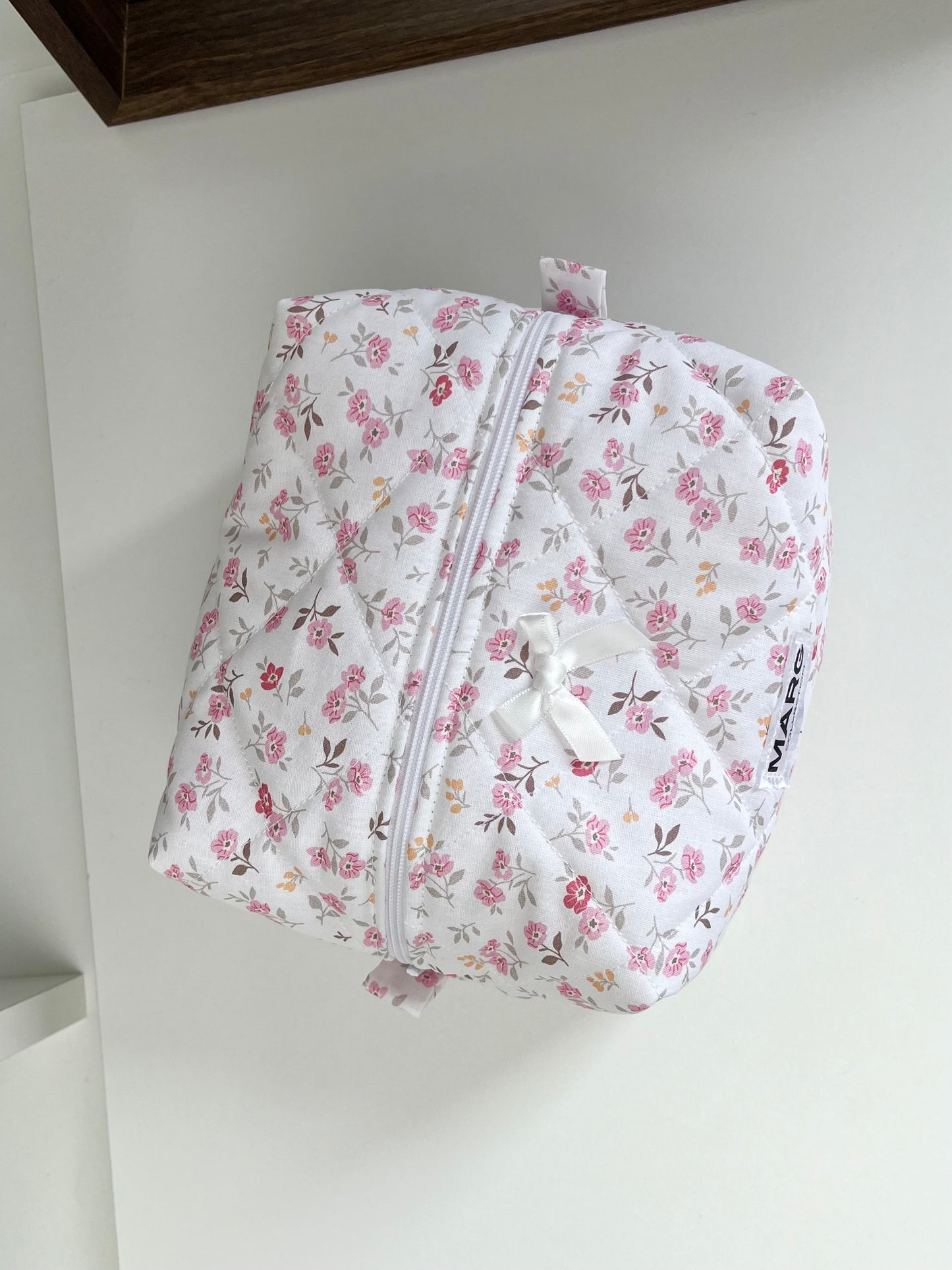 TROUSSE DE TOILETTE - FLEURS ROSES ET VICHY ROSE PÂLE