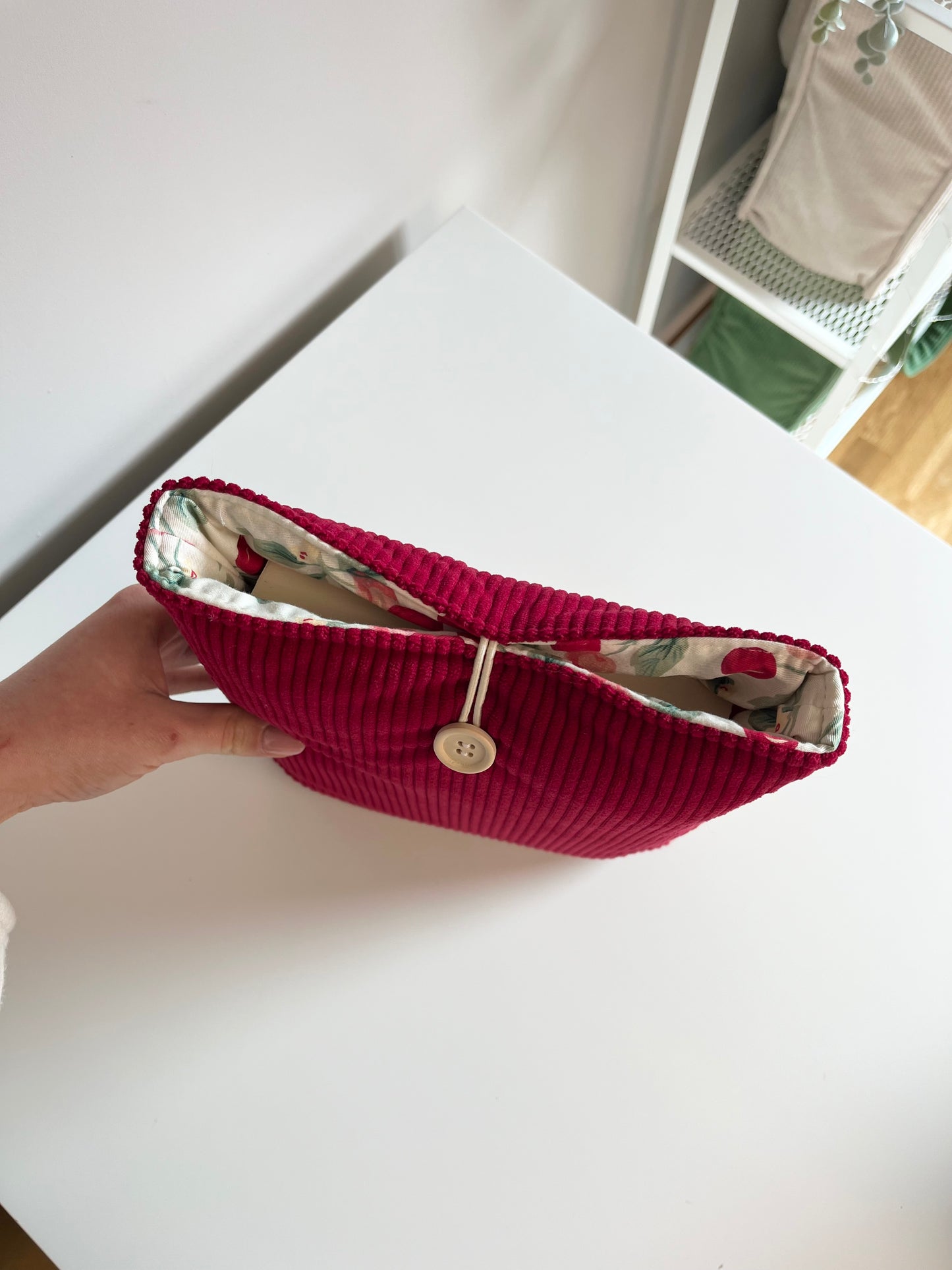 Housse de livre - Rouge gourmand