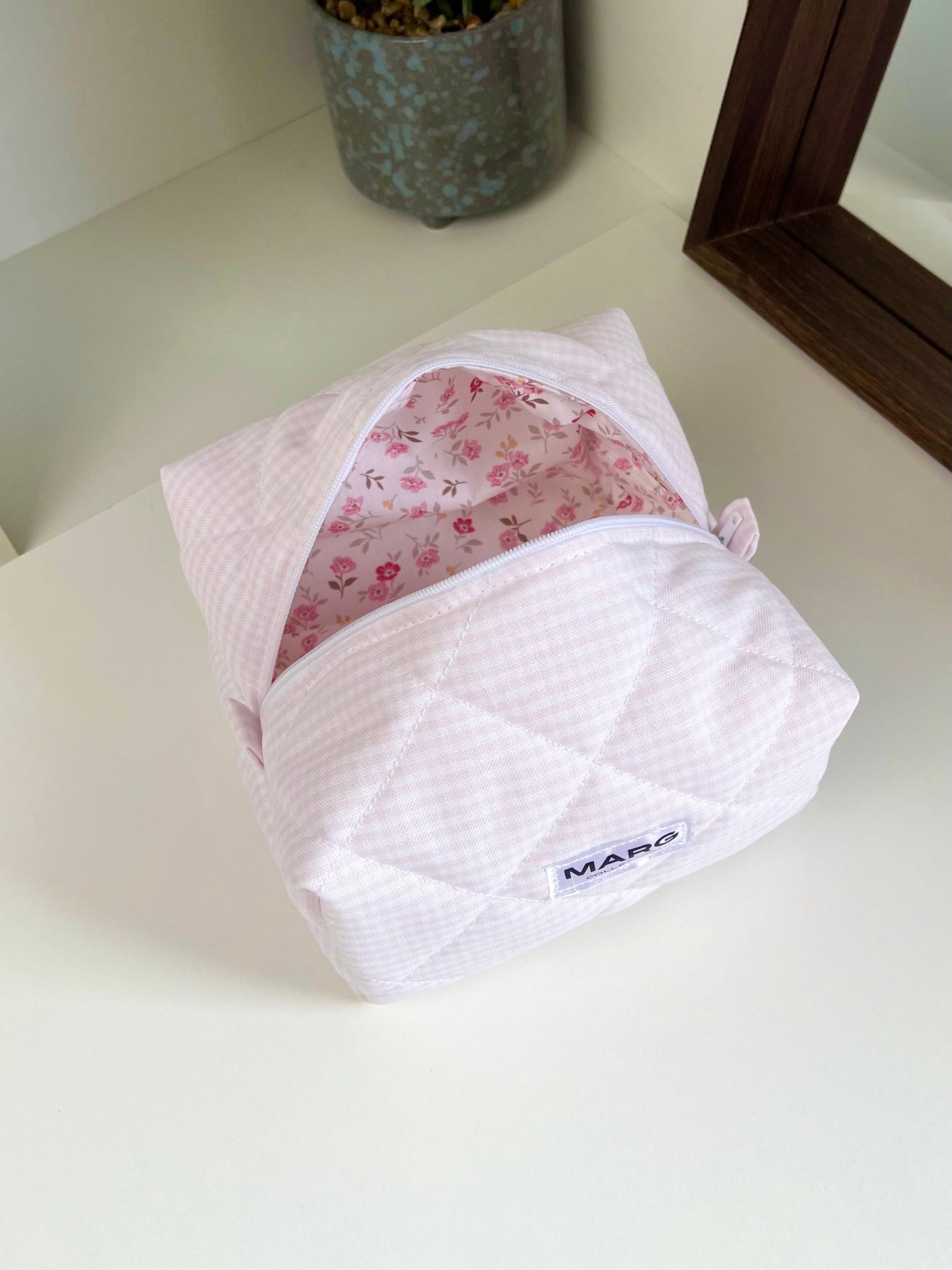 TROUSSE DE TOILETTE - VICHY ROSE PÂLE FLEURS ROSES