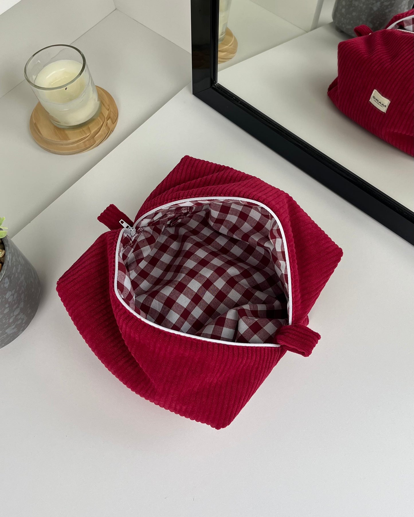 TROUSSE DE TOILETTE - VELOUR CÔTELÉ FRAMBOISE